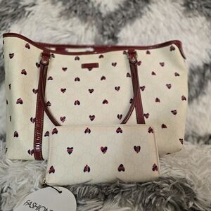 Pre loved Gucci Joy Designer heart tote bag medium ***wallet sold separately ***